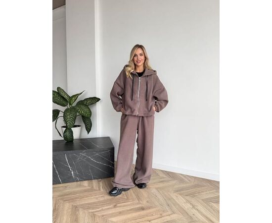 Костюм спортивний жіночий 6221 d.beige р.42-52 "BONJOUR" недорого оптом від прямого постачальника Костюм спортивний жіночий 6221 d.beige р.42-52 "BONJOUR" недорого оптом від прямого постачальника