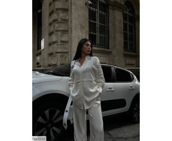 Костюм-двійка: сорочка + штани кльош, приємна тканина з якісним срібним напиленням, переливається гарним сяйвом на світлі, в такому костюмі ви не залишитися не поміченою р.42-44;46-48 "VLADA" купити недорого від прямого постачальника, зображення 5