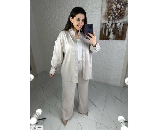 Фотография Костюм-двойка: рубашка + брюки клеш, блестящая, качественная ткань с серебряным напылением, переливается хорошим сиянием на свете, классные цвета, в таком костюме вы не остаться не замеченной р.50-52;54-56;58-60 "VLADA" купить недорого от прямого поставщи, изображение 8